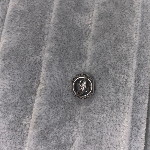 Pandora J Charm - Picture 1 of 2